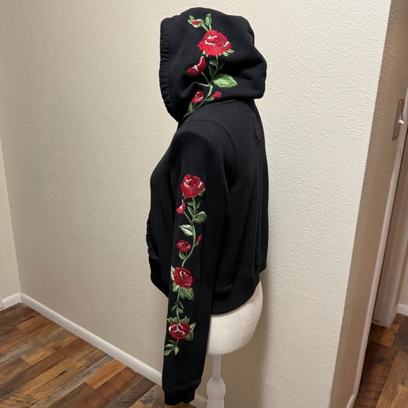 Hollister Black Cropped Hoodie with Red Floral Embroidery - Size XS - Picture 1 of 14